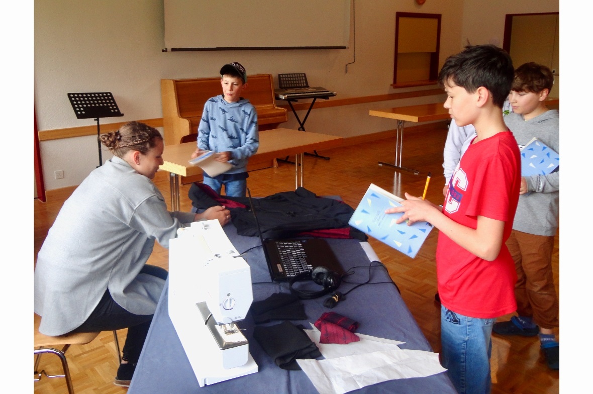 Den Ausstellern werden Löcher in den Bauch gefragt.