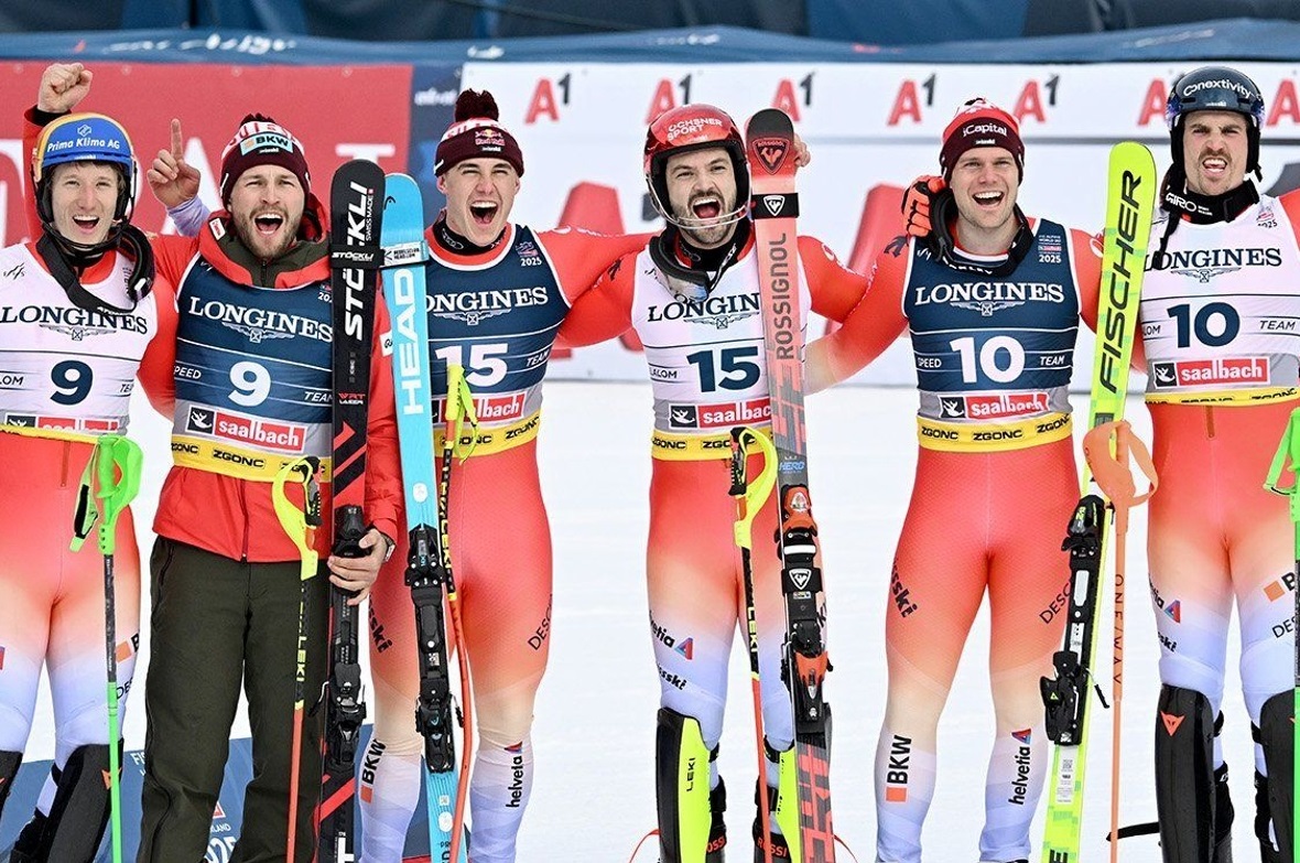 Den Schweizern gelang Historisches: Sie belegten in der Team-Kombination die ersten drei Podestplätze.