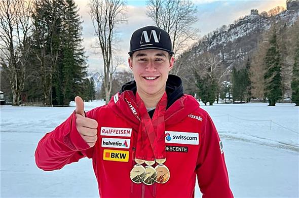 Der Boltiger Franjo von Allmen gewann in Davos in der Abfahrt, in der Alpinen Kombination und im Super G Gold und die Schweizermeistertitel U21.