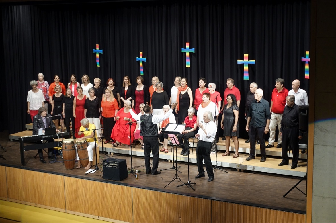 Der Chor des Gospelworkshops verzauberte das Publikum vergangenen Freitag mit einem fulminanten Abschlusskonzert.