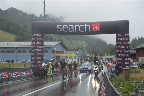 Der Engländer Christian Mark kam als Erster der sechsköpfigen Spitzengruppe in Zweisimmen an und gewann damit sechs Sprintpunkte.