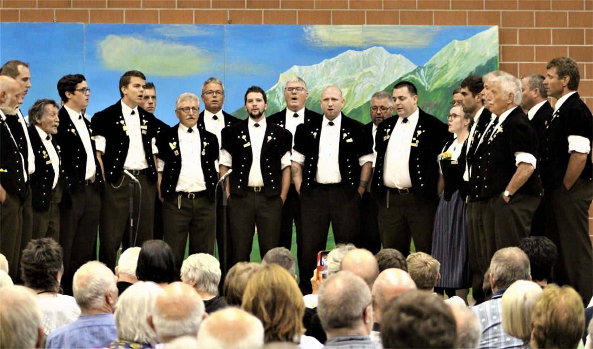 Der Erlenbacher Jodlerklub Edelweiss wäre durch den Sturm am Samstagabend fast a...