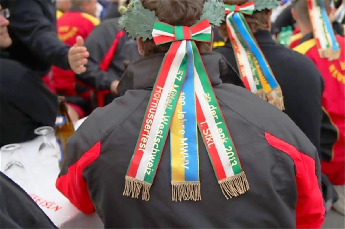 Der Festtagskranz an der Lenk.