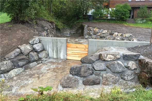 Der Geschiebesammler im Fischbächli Rothenbach ist fertig.