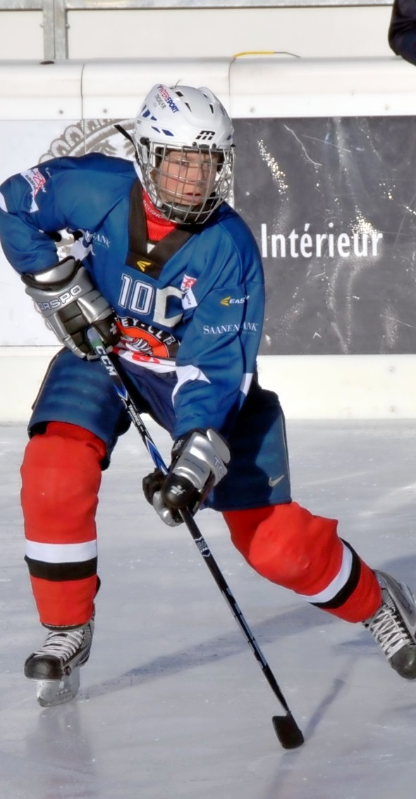 Der Heim-Captain #10 stimmt die Siegesmusik an!