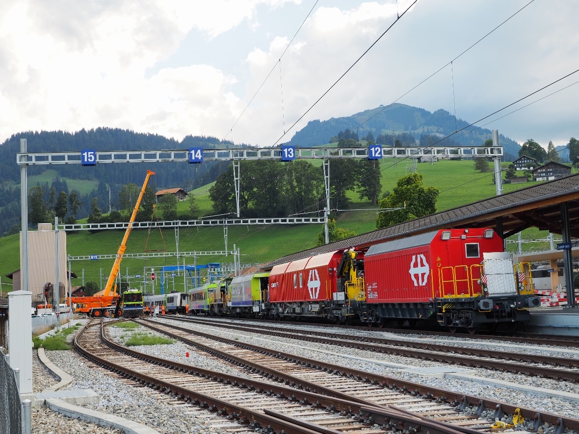 Der Löschzug der BLS ist aus Frutigen gekommen.