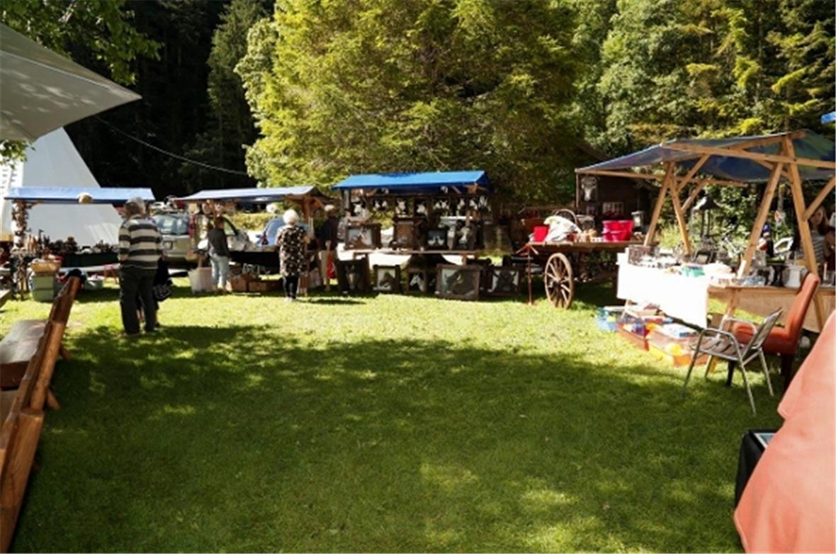 Der Markt am frühen Morgen.