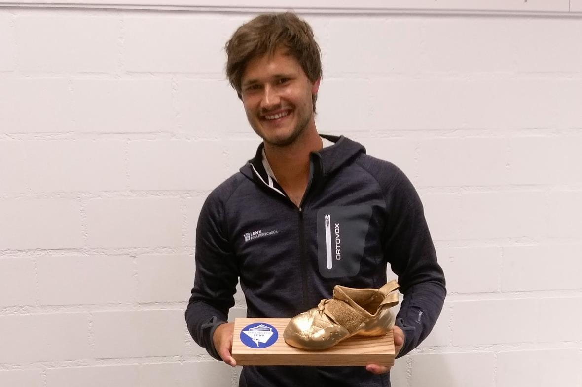 Der Mitinitiant Joël Arnosti wurde für seine Verdienste für die Boulderschüür zum Ehrenmitglied ernannt.