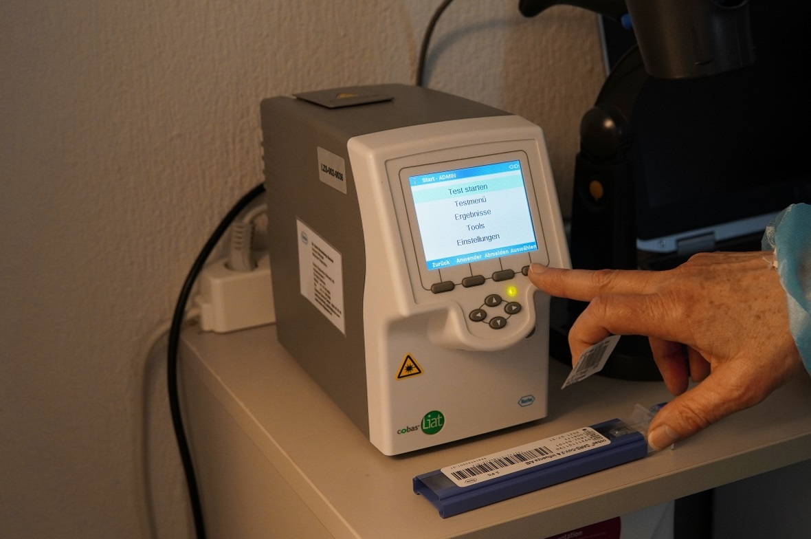 Der PCR-Test auf Covid kann beginnen.