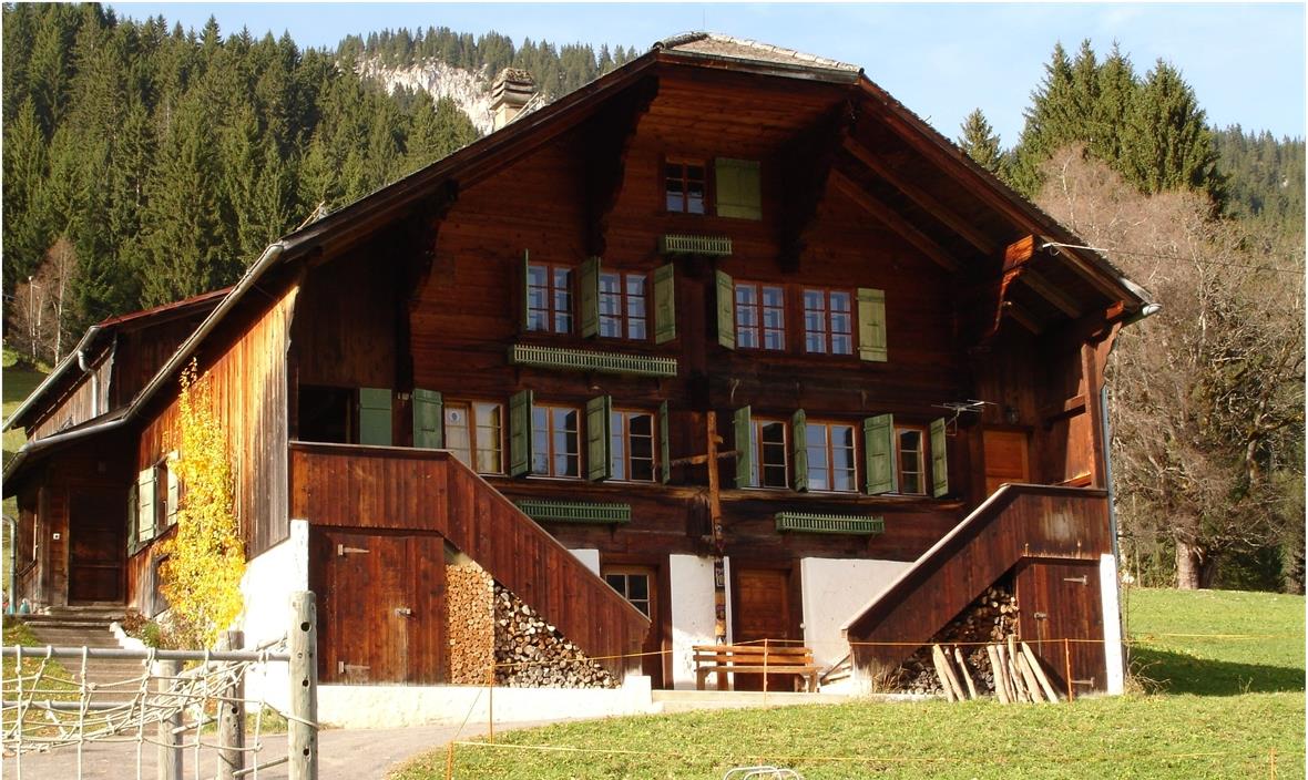 Steuersenkungen in Saanen und Gsteig Der Schulstandort Chalberhöni bleibt bestehen.