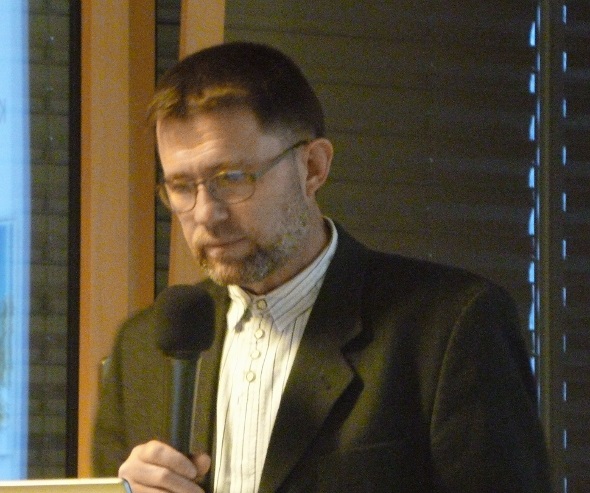 Der St. Stäffner Gemeinderatspräsident Albin Buchs bei seinem Jahresrückblick.