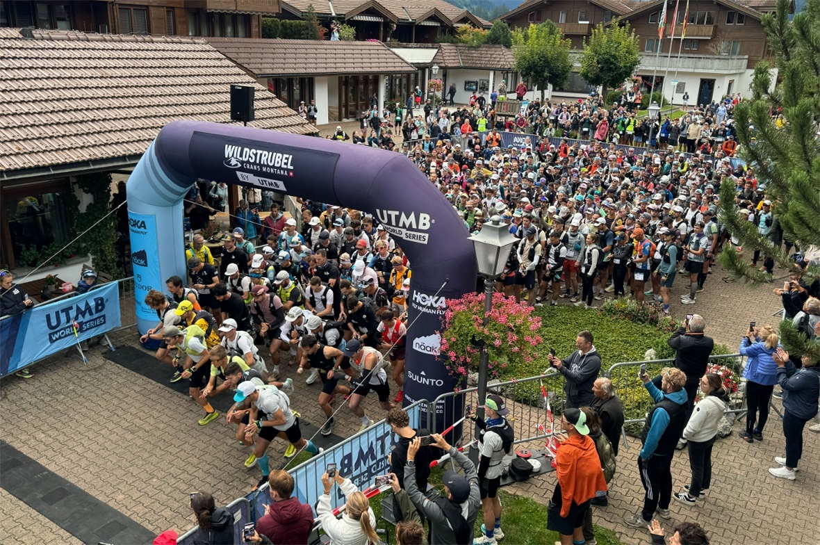 Der Startschuss zu den UTMB World Series auf dem Kronenplatz an der Lenk.
