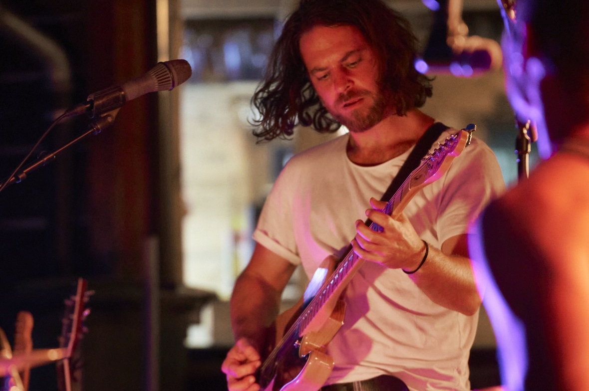 Der Tessiner Andrea Bignasca begeisterte beim Open-Air-Konzert an der Lothar-Bar...