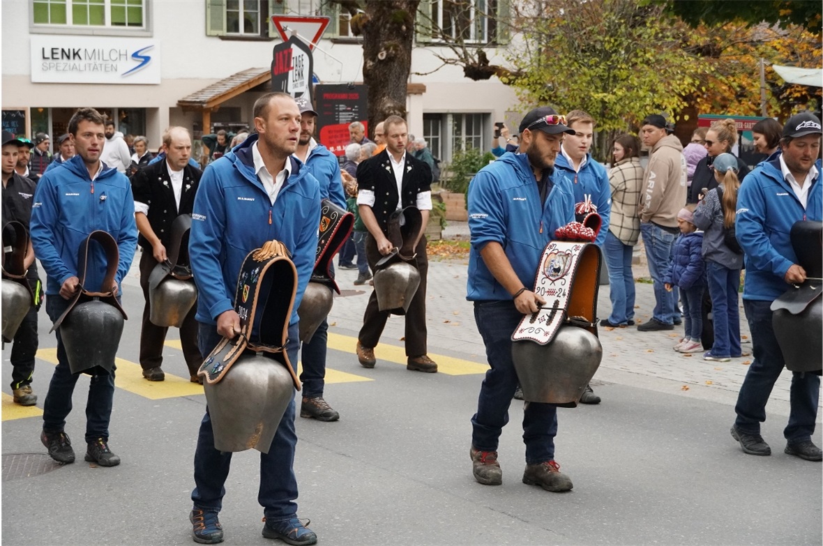 Der Treichlerklub Strubelgruess Lenk läutete das Älplerfest ein.