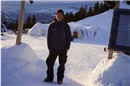 Der Zweisimmer Marius Mosimann lenkt seit 14 Jahren die Geschicke des Iglu-Dorf ...