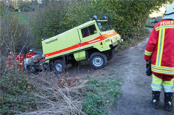 Der alte Pinzgauer mit Jahrgang 1978 wird zurzeit versteigert.
