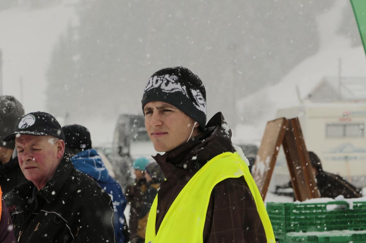 Der junge Chef Start und Ziel Simon Kuhnen als Nachfolger  von Walter Griessen