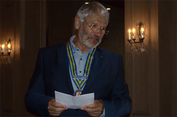 Der neue Präsident Res Hurni bei seiner Antrittsrede.