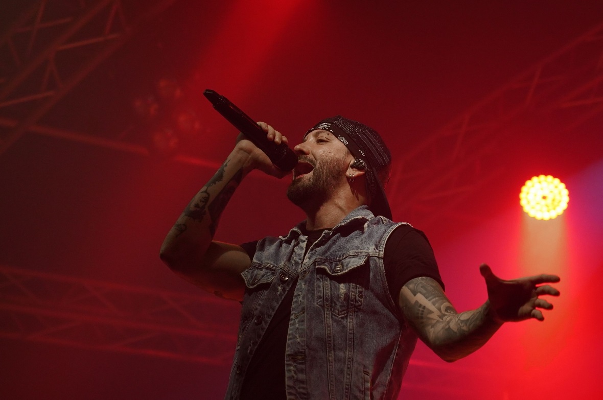 Der neue Sänger von CoreLeoni: Eugent Bushpepa.