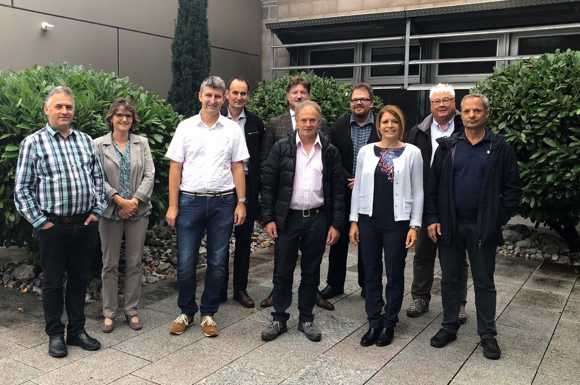 Der neue Verwaltungsrat der Tourismusorganisation Adelboden-Lenk-Kandersteg (TALK) ist gewählt: René Müller, Daniela Luginbühl-Schärz, Lukas Eichenberger, Thomas Hari, Ralph-Marc Diebold, Samuel Marmet, Jörg Kessler, Arlette von Allmen, Markus Hostettler und Markus Zäch. (Es fehlen: Martin Brühlmann und Barbara Jost-Schrepfer)