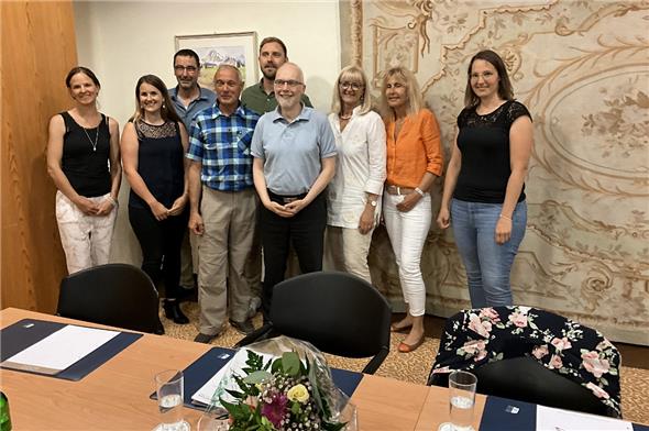 Der neue Vorstand: Ariane Matti, Nicole Perreten, Urs Kernen, Martin Bühler, Alexander Gäumann, Yves Allenspach, Anne Speiser, Ruth Addor, Ariane Beetschen.