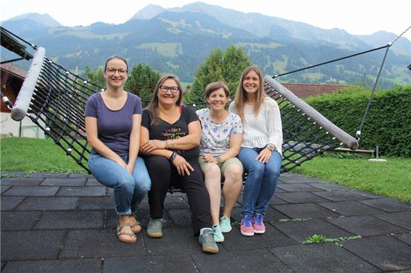 Der neue Vorstand der Erläbnis Kita Diemtighuus (von links): Esther Weiss, Karin Rix, Stephanie Allemann und Franziska Krygowski.