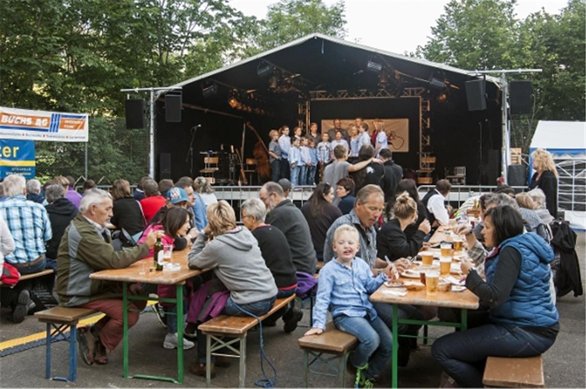 Der traditionelle Auftakt zum Mannried Open Air: Der gut besuchte volkstümliche ...