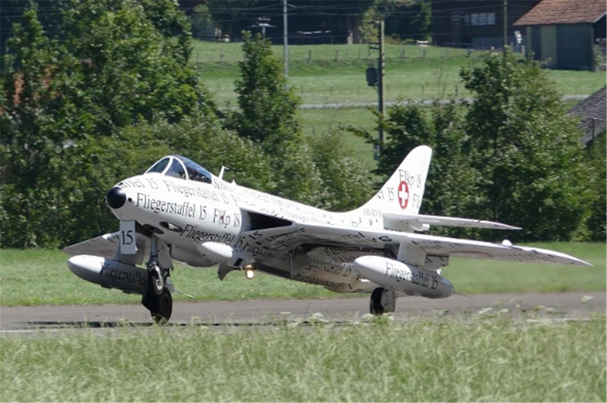 Der weisse Papyrus-Hunter beim Start.