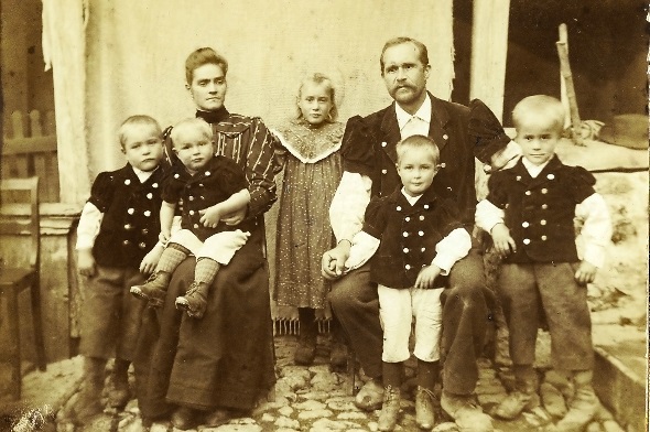 Die 1912 nach Wisconsin ausgewanderte Simmentaler Familie Haldemann.