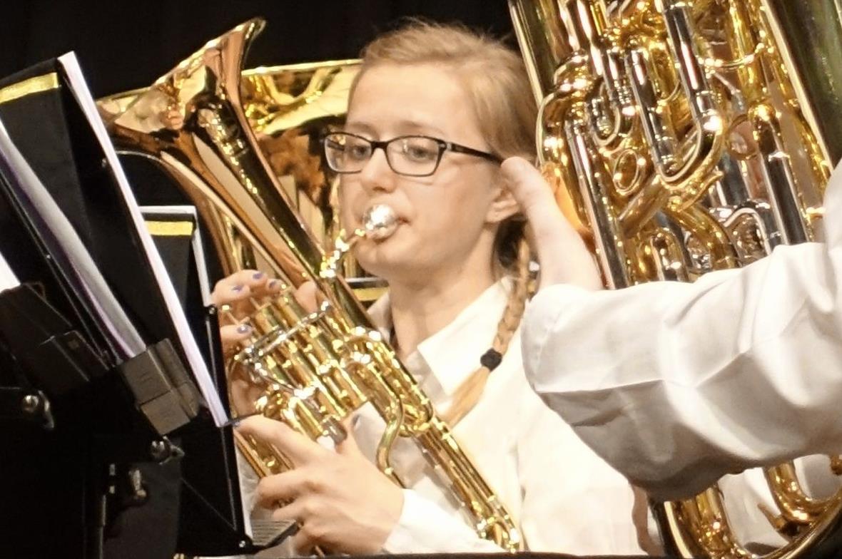 Die 25-jährige Lagerleiterin Michaela Grünenwald aus der Lenk ist seit neunjähri...