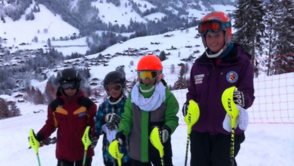 Die 4 Slalom-Profis: Fabio, Michael, Simon und Corina.