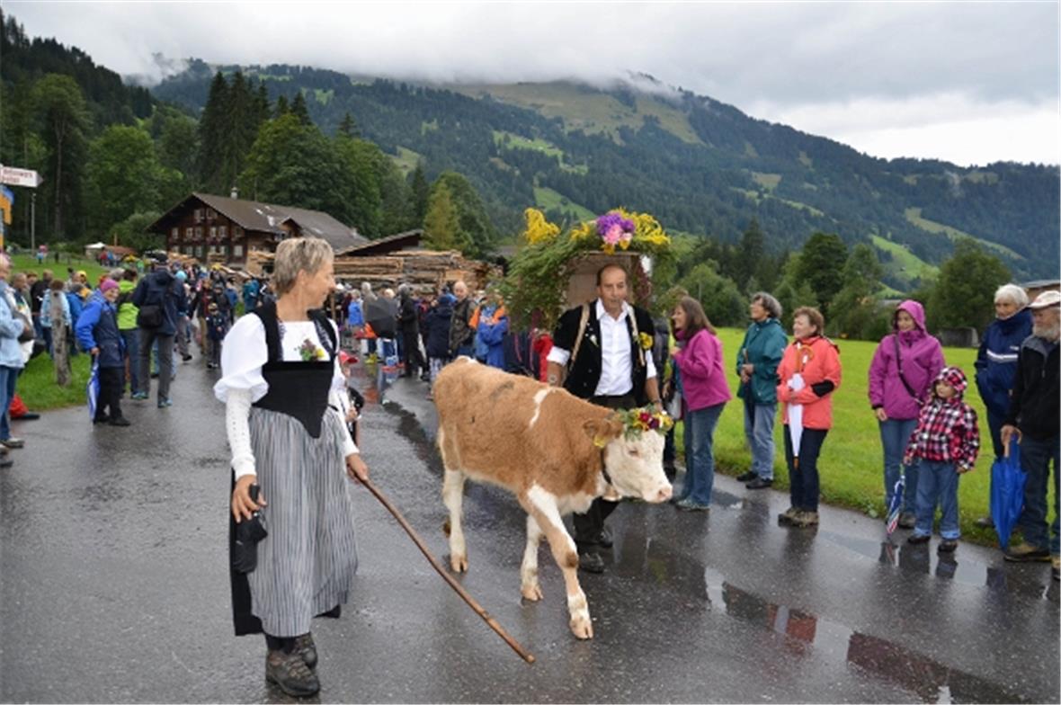Die Älplerfamilie Greti und Ernst Marggi gehen schon 29 Sommer in die Hütte Ruef...