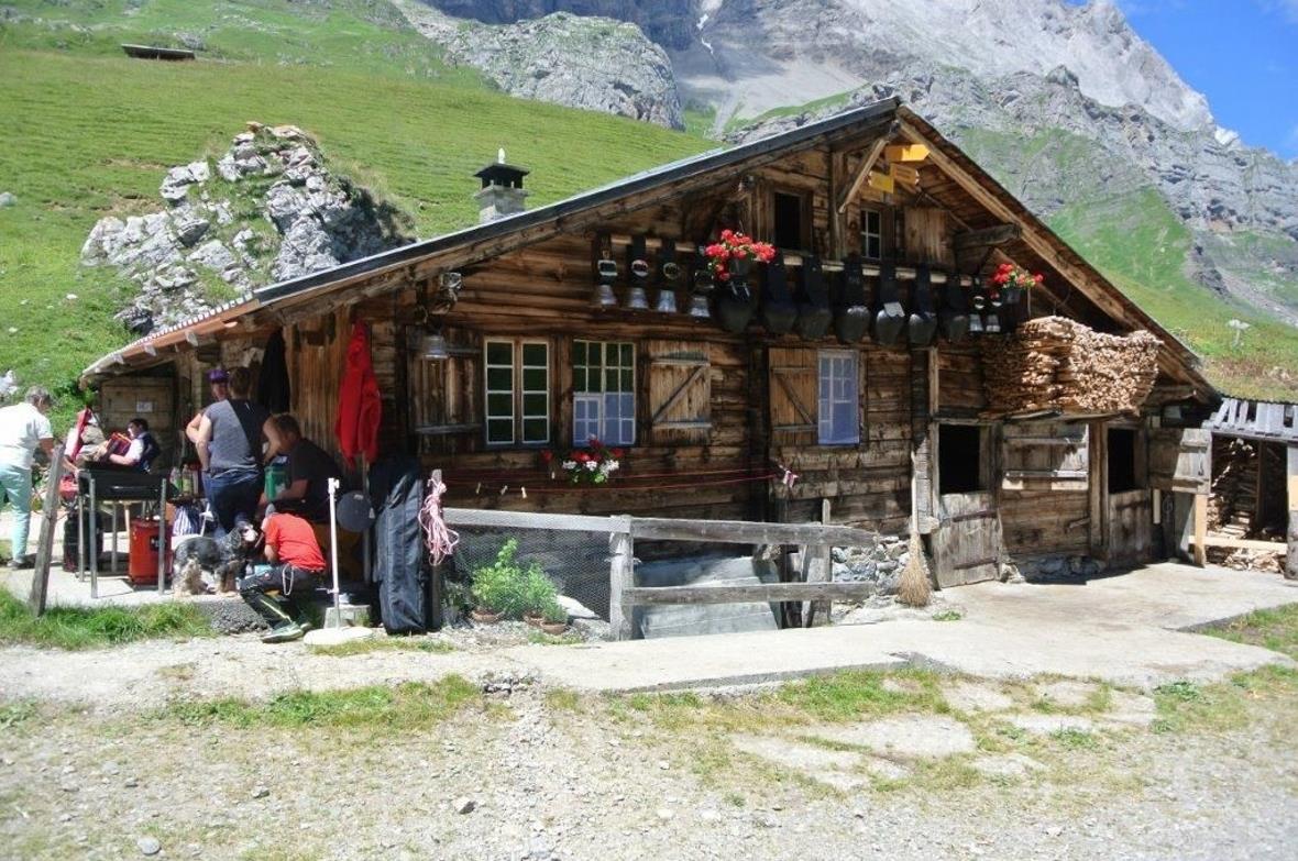 Die Alphütte.