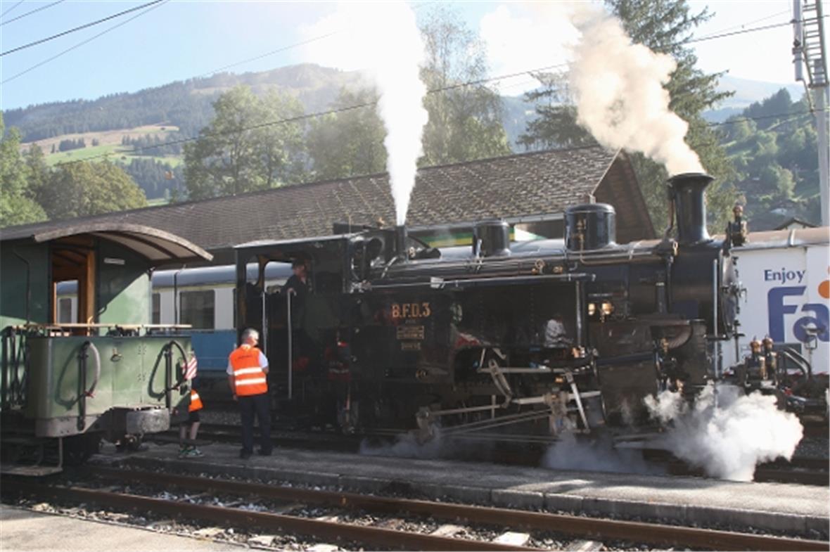 Die B F D 3 unter Dampf an der Lenk