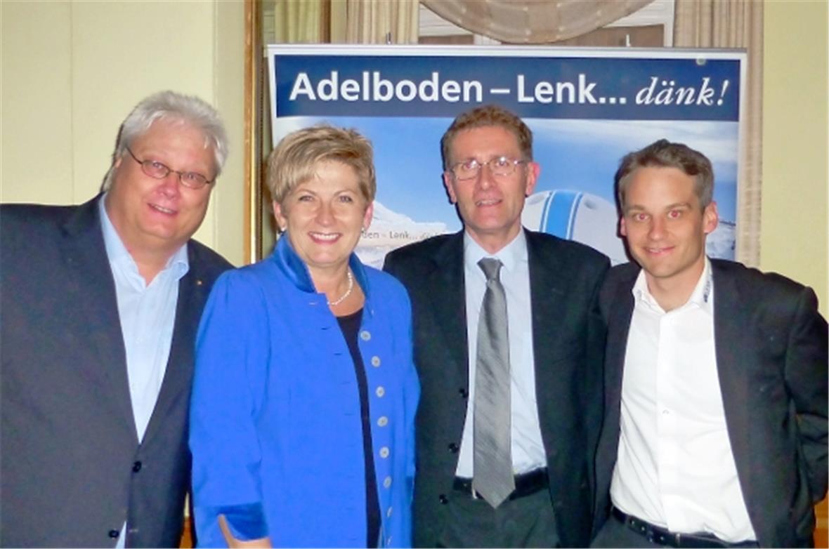 Die Bernische Regierung mit Regierungspräsident Christoph Neuhaus und Regierungs...