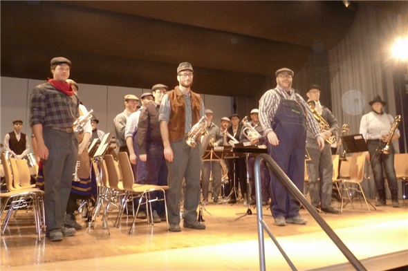 Die Boltig-Musikanten traten passend in Bergmanns-Montur auf.