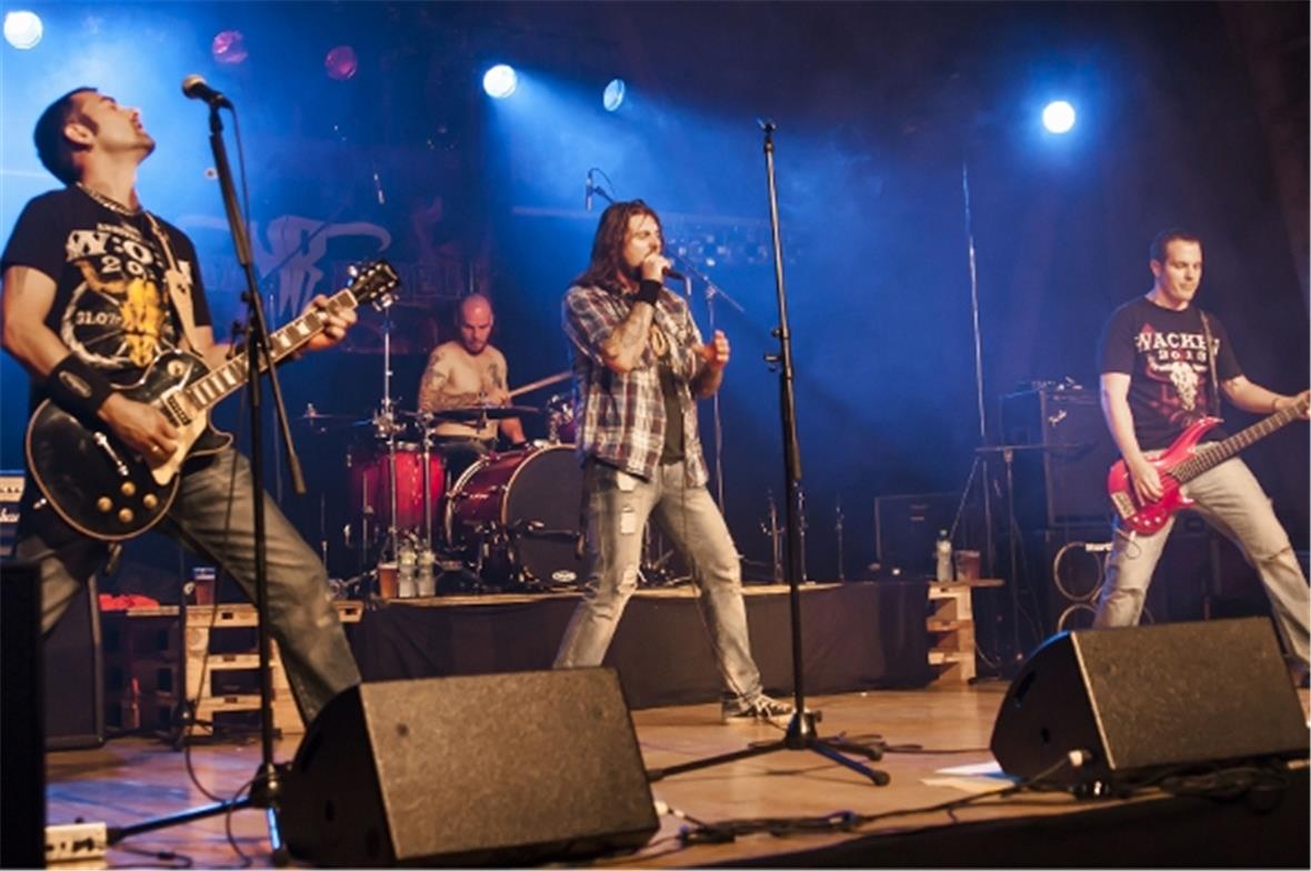 Die Burgdorfer HIGHWAY REBELS sorgten mit ihren Coversongs für einen würdigen Ab...
