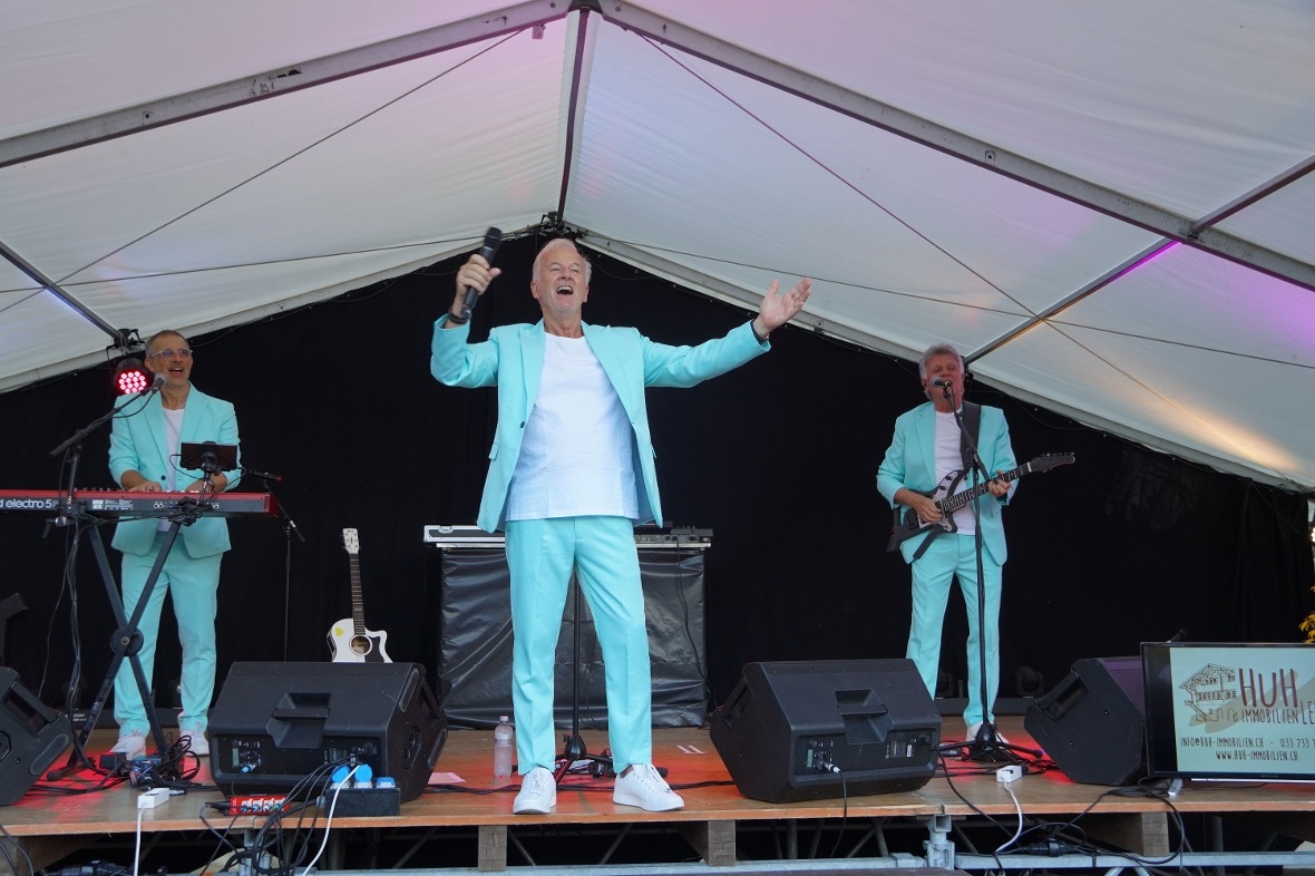 Die Calimeros sangen Hits aus ihrer über vierzigjährigen Bandgeschichte.