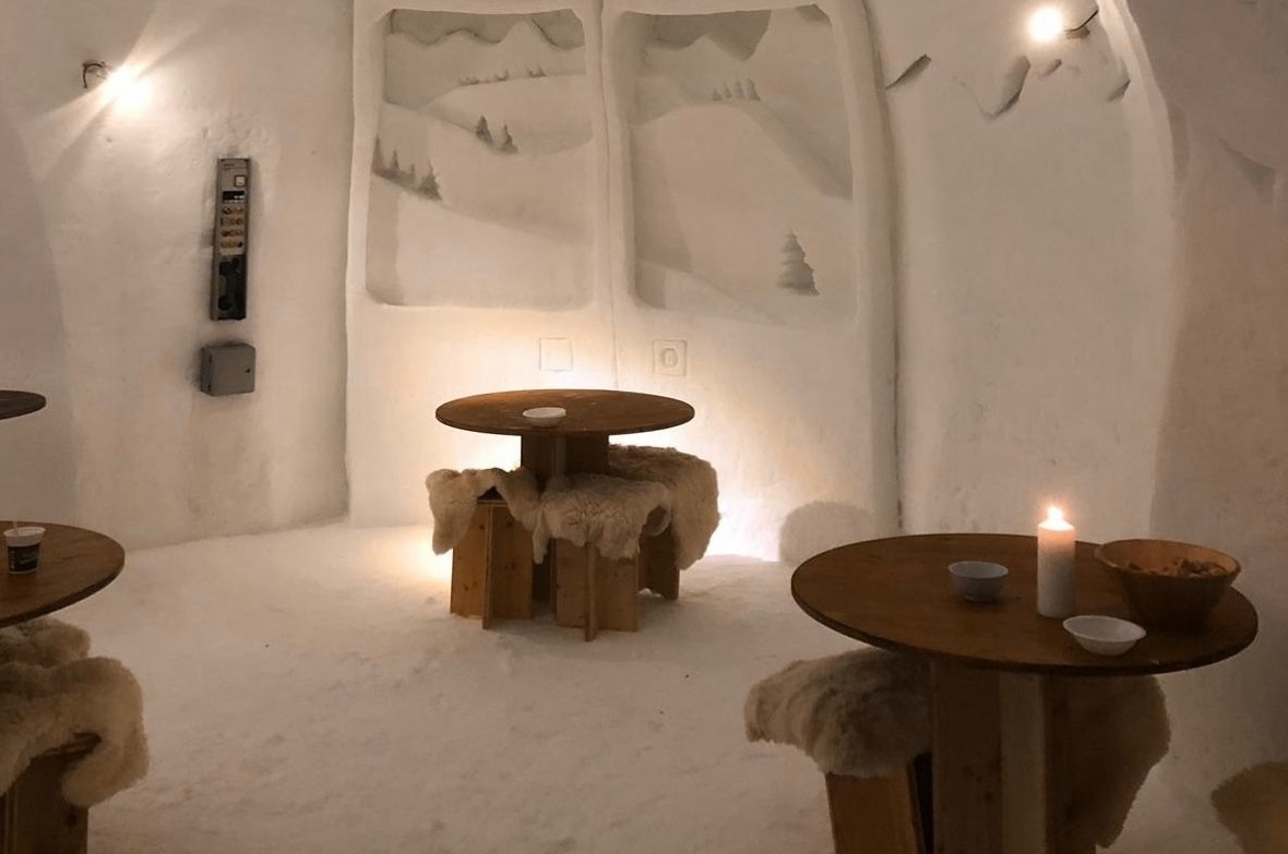 Die Eiskunst wurde heuer dem Jubiläum «50 Jahre Stockhornbahn» gewidmet.