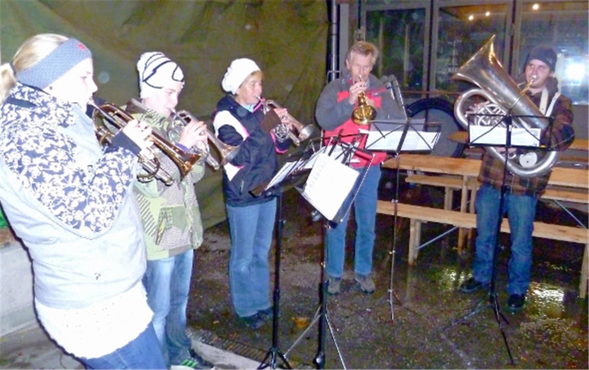 Die Familie Meinen im Einsatz: Rahel, Kari, Regine, Ernst, Andreas.