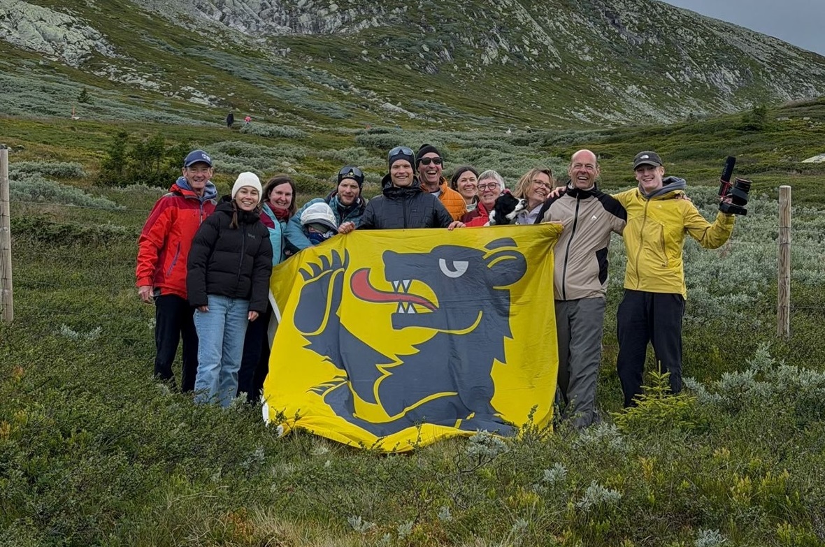 Die Fancrew aus dem Simmental mit Nicola Buchs in der Mitte.