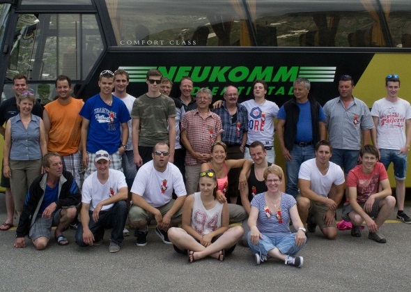 Die Feldschützen Erlenbach-Latterbach bei ihrem Zwischenhalt auf dem Grimselpass.