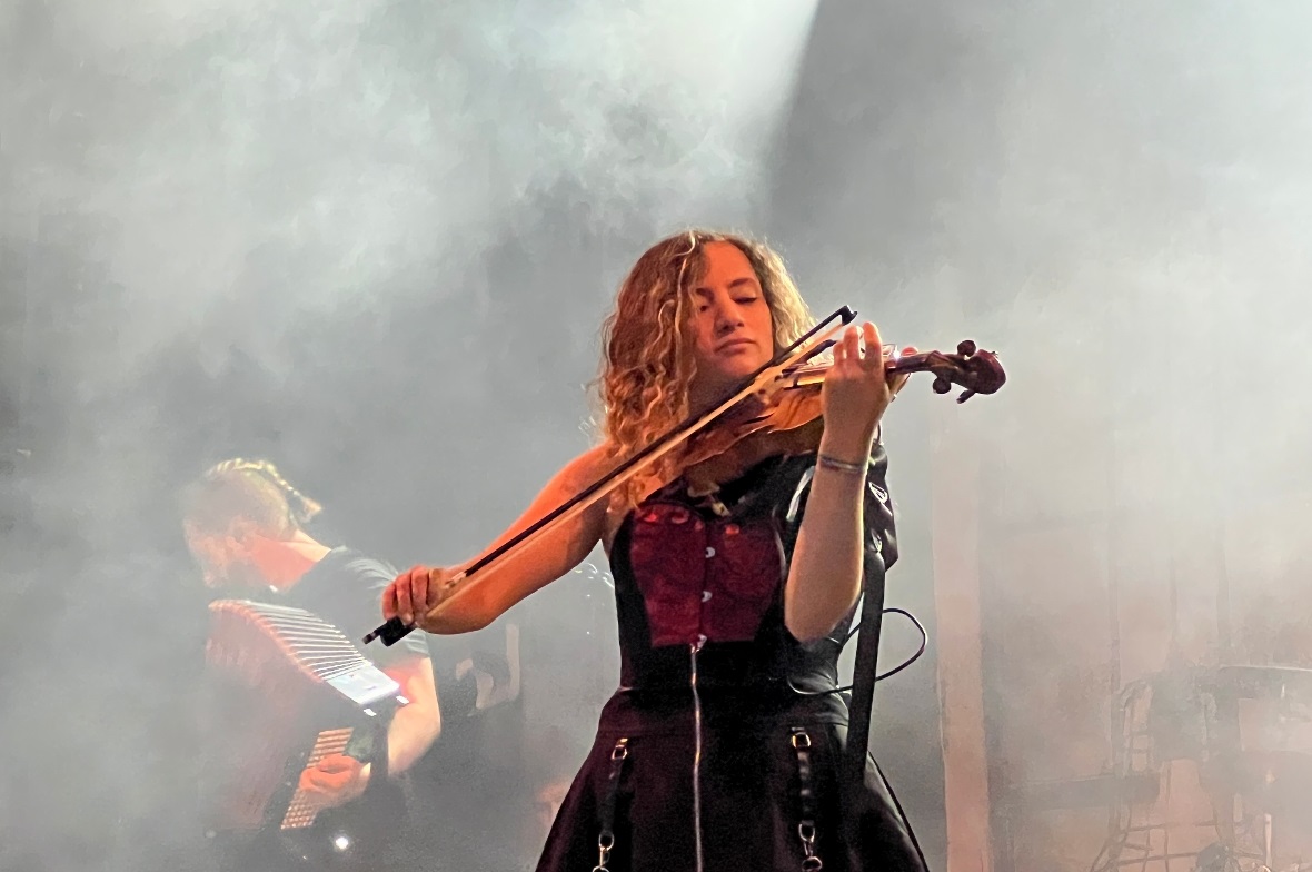Das Simmentaler Festival wächst von Jahr zu Jahr Die Freiburgerin Mélodie Pican gewann mehrmals den Schweizerischen Jugendmusikwettbewerb.