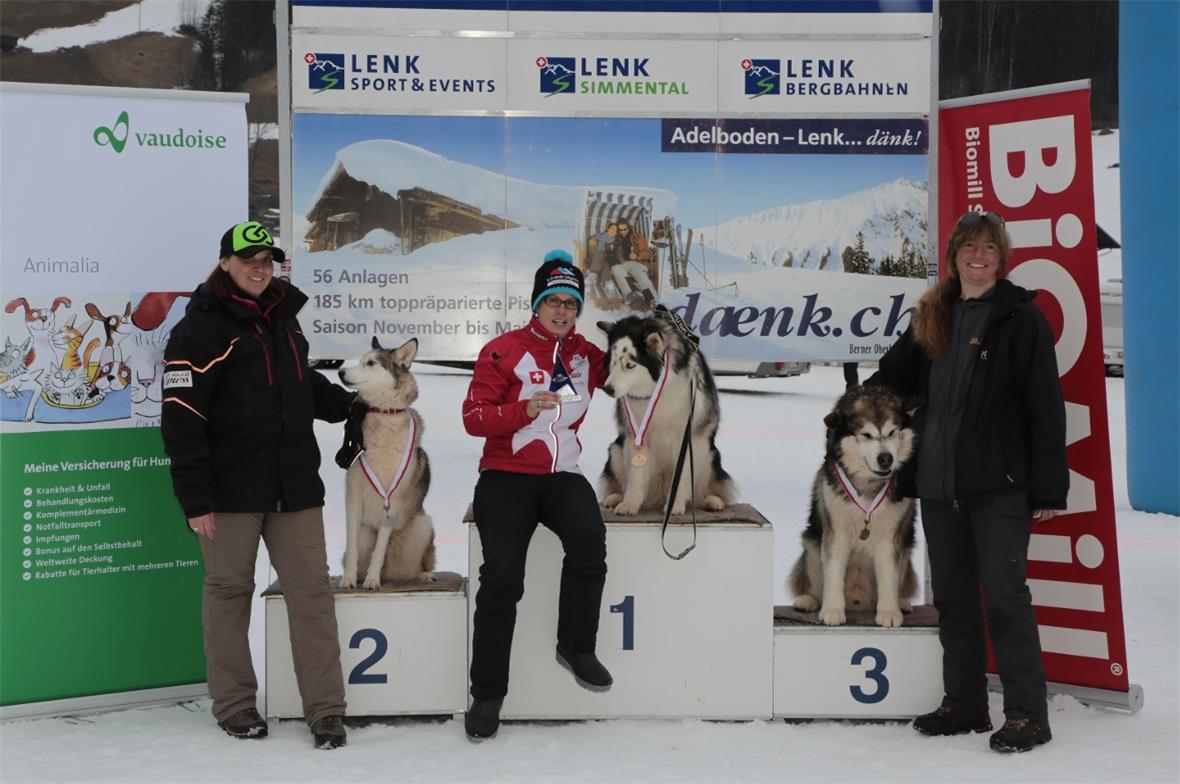Die Gewinner in der Klasse "Sprint unlimitiert offen 16 km 1. Rang und Schweizer...