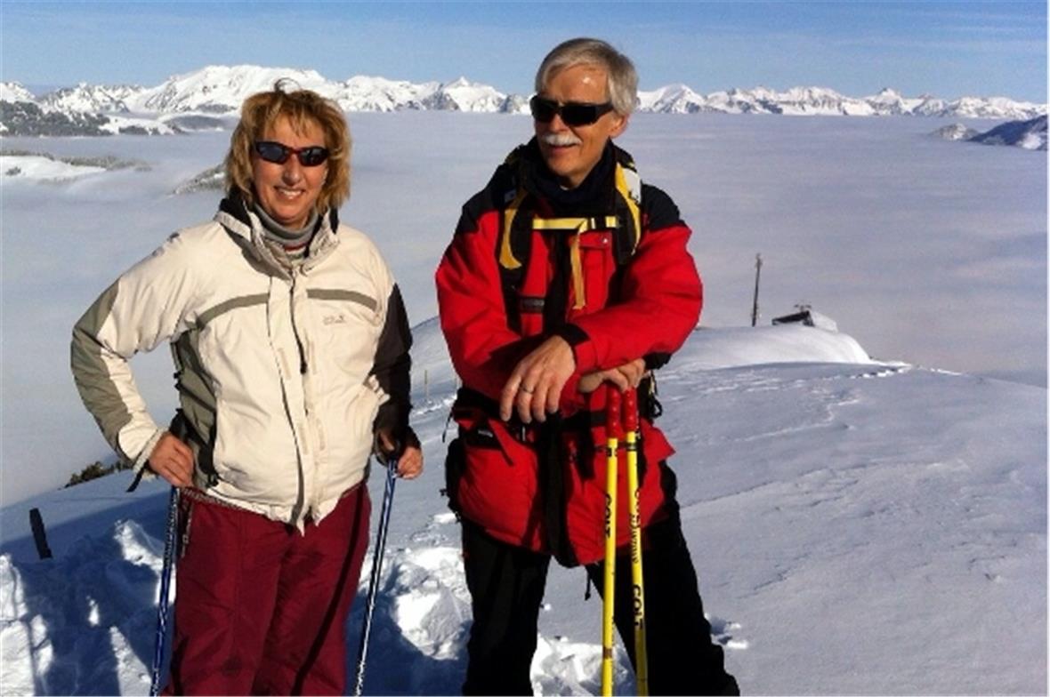 Die Grossrats-Präsidentin Beatrice Struchen nutzte den Skitag zum Schneeschuhwan...
