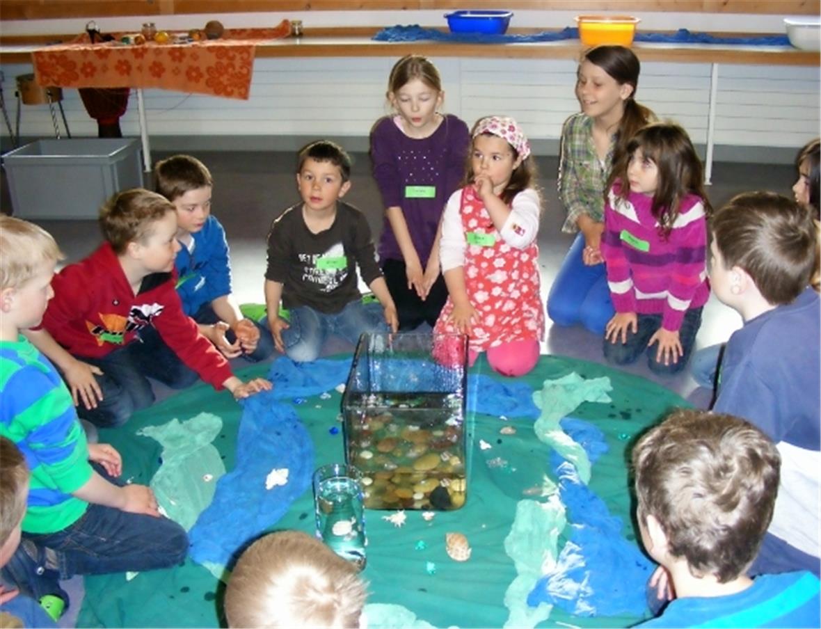 Die Gruppe beim Element Wasser.