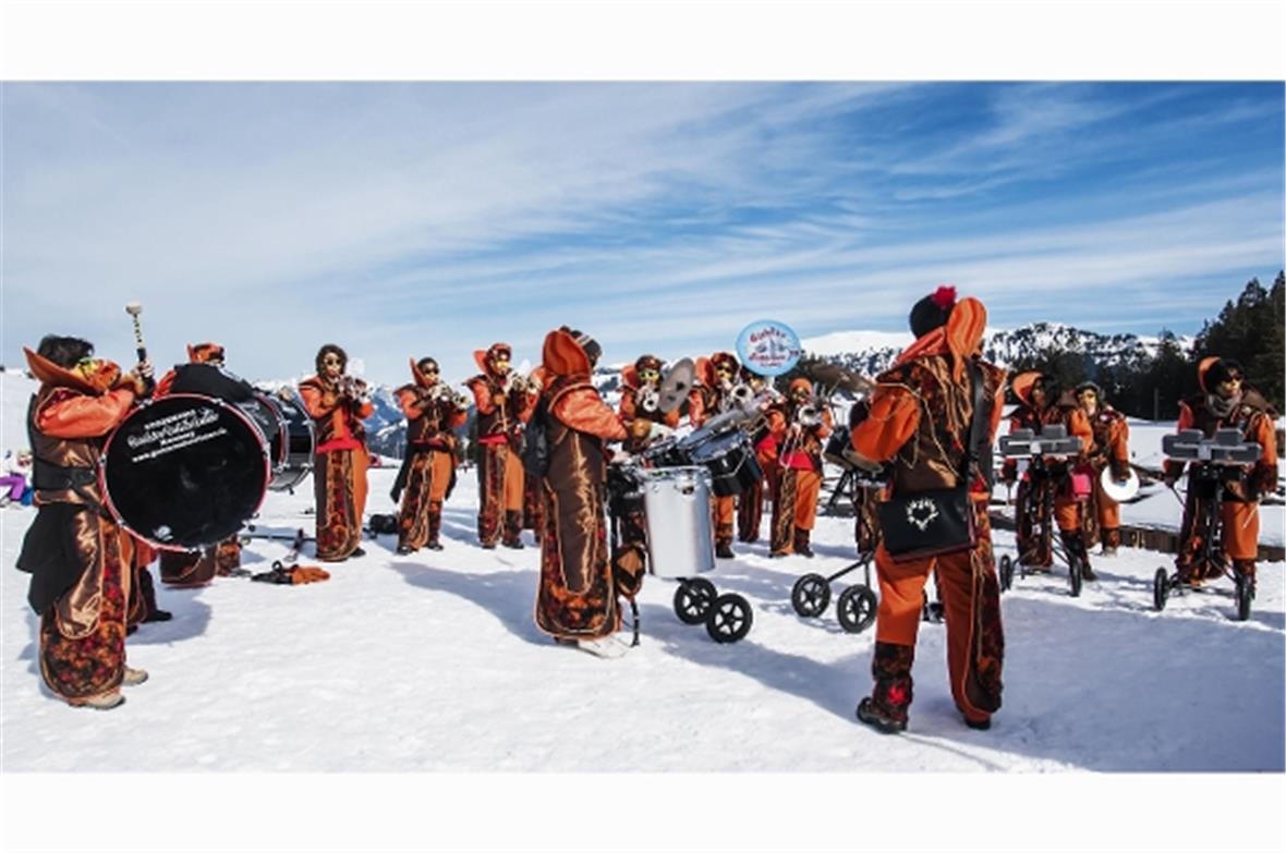 Die Guggemusig 'Gschirr Schärbeler' aus Heimberg sorgten ordentlich für Stimmung...