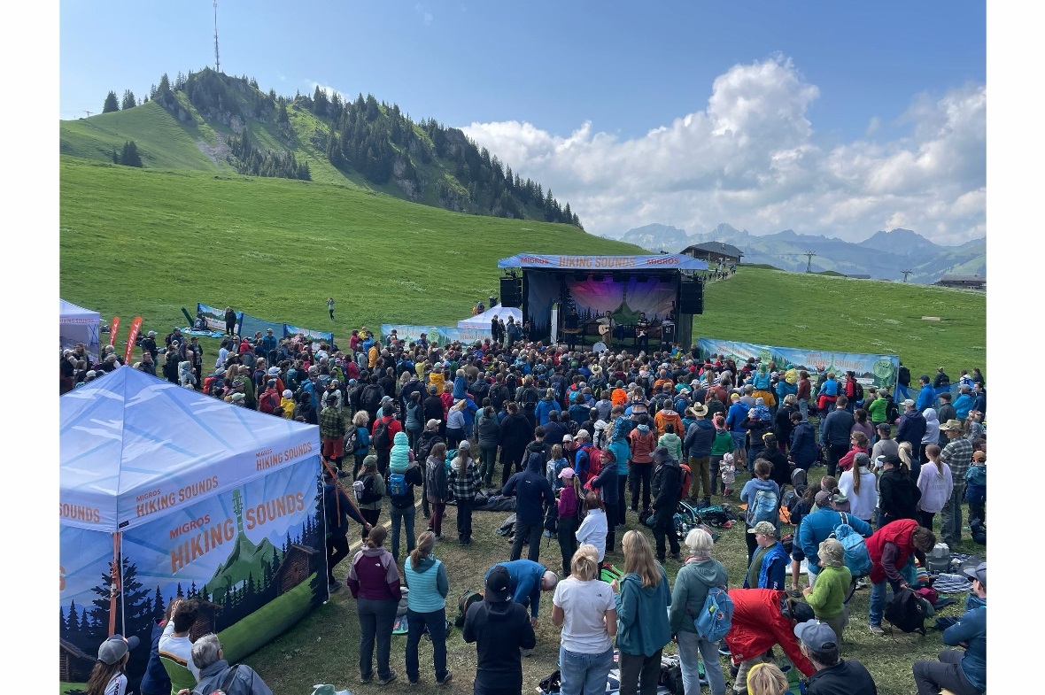 Die Hauptbühne auf dem Hornberg – das Festival war sehr gut besucht.