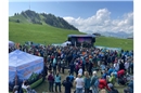 Die Hauptbühne auf dem Hornberg – das Festival war sehr gut besucht.