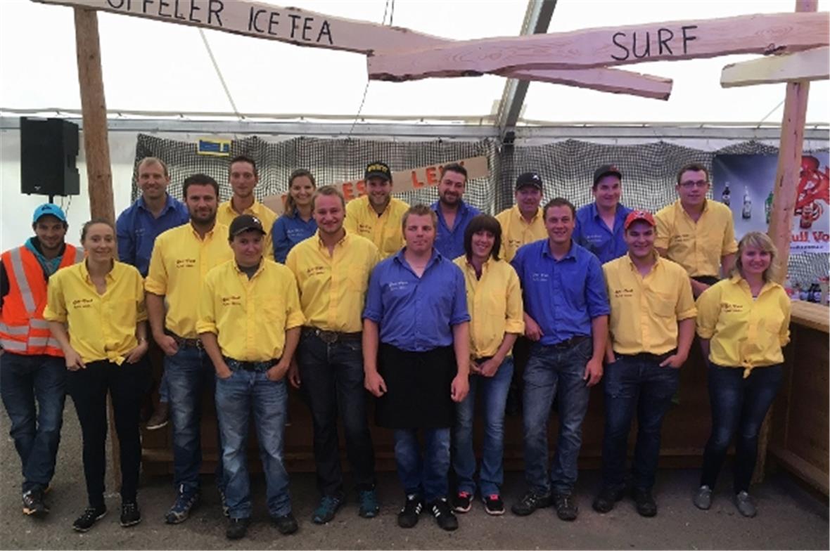 Die Helfer und das OK vom 10. Bar Fest Lenk.